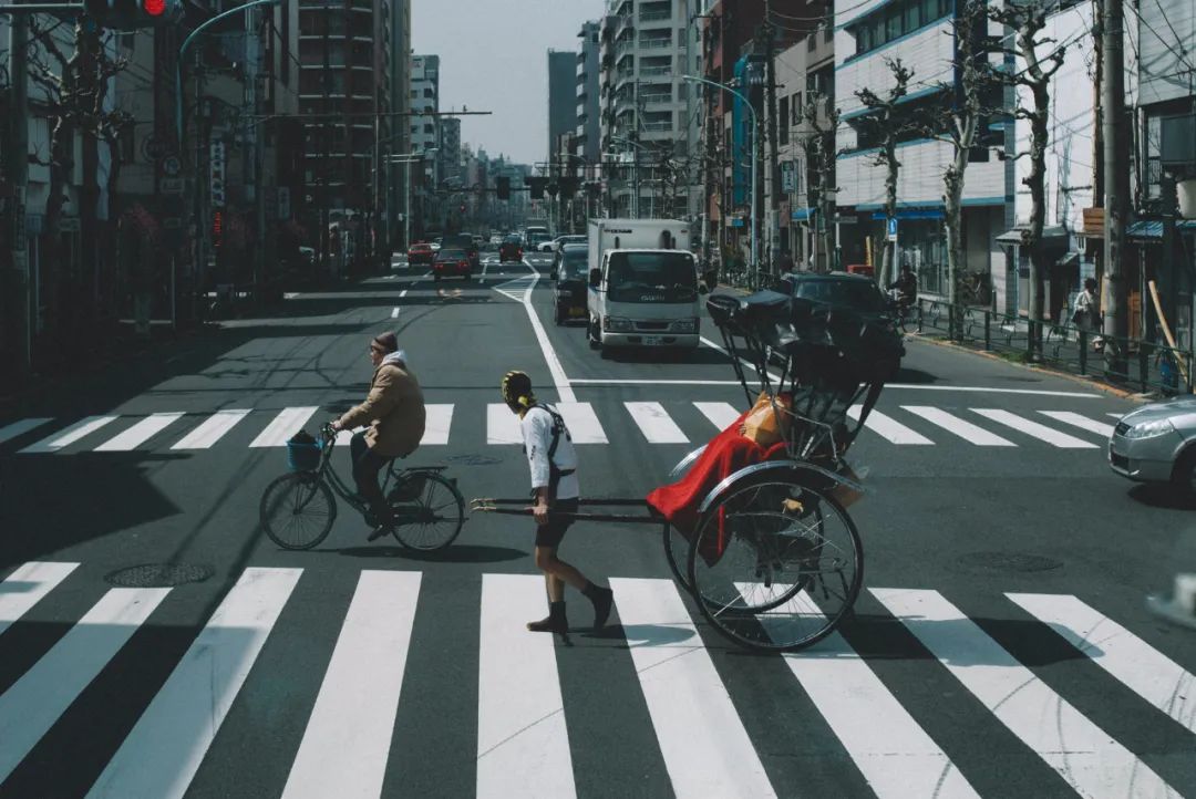 七言:若比别人贪心,请比别人用心